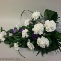 hautakimppu6 valkoinen neilikka+ lila eustoma