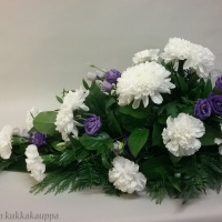 kukkalaite27 valkoinen zembla+lila eustoma+neilikka